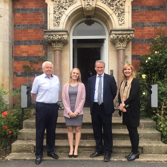 Anglolang welcomes Secretary of State for Education