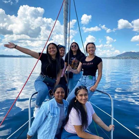 Students at ITC explore New Zealand on a Famil trip