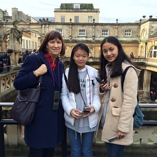 Living Learning English provide comprehensive support to international boarding school students