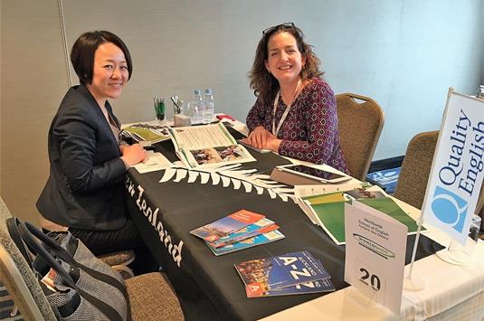 Maureen Hayes of Worldwide School with Aya Shimizu of Ryugaku Journal