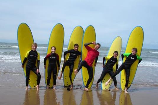 surfers lineup