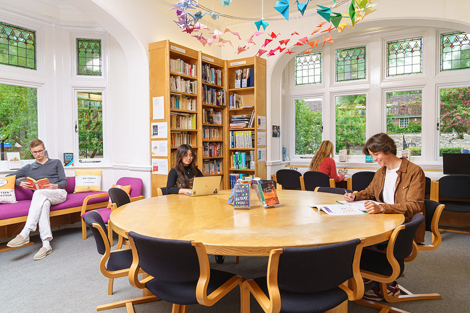 St-Clares-Oxford-June-2023-Navy-Studios-School-Pho