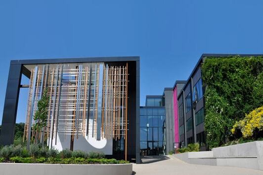 Lewis School of English - Winchester Junior Summer Centre 1